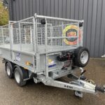 Ifor TT3017 avec treuil, feux de travail LED & réhausses grillaées