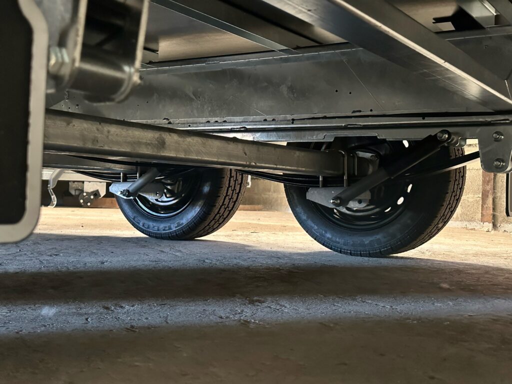 Casque De Sécurité Rigide LIFT Safety DAX - Résine Renforcée Fibre, Bord Complet, Réglage à Cliquet