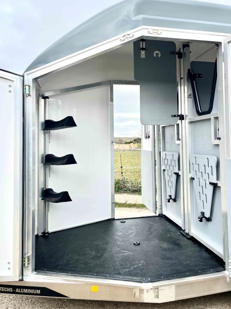 image00009opt-772x1030